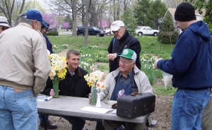 Dave discussing daffodils with the hybridizers in the group